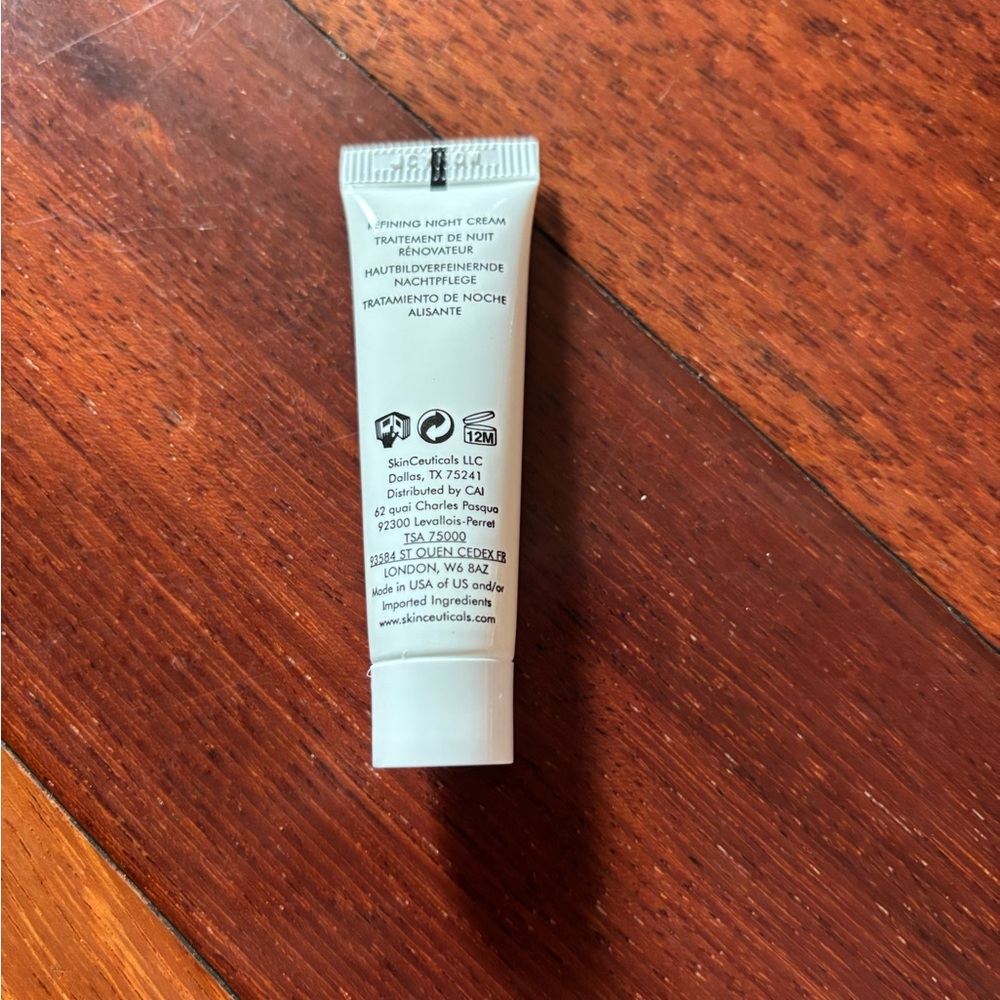 Makeup Bundle - Picture 5 of 10
